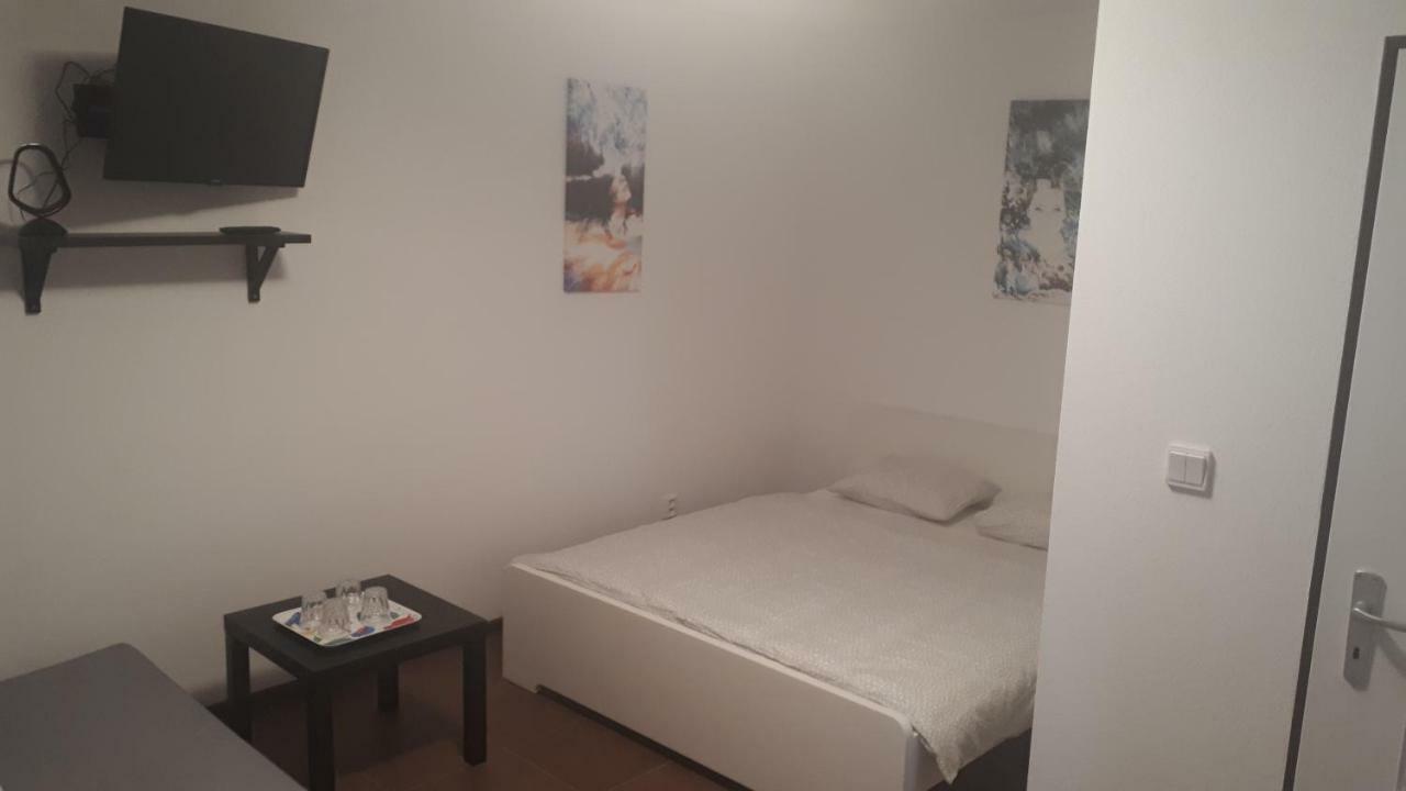 Apartman - Sukromie V Meste Bratislava Exteriér fotografie